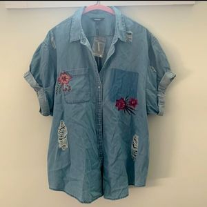 Express NWT Short Sleeve Button Up Distressed Floral Denim Shirt